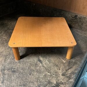 Longaberger Cake / Small Picnic Basket Wooden Riser